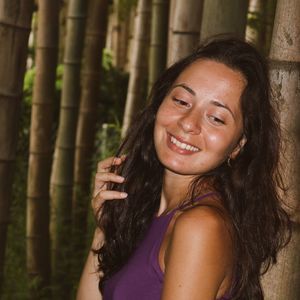 Meet your Posher, Tekla